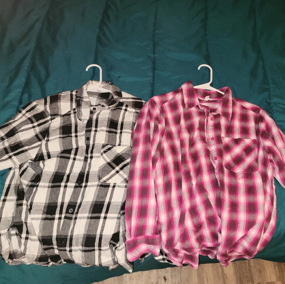 2 Button Down, Women, Plaid Shirts
